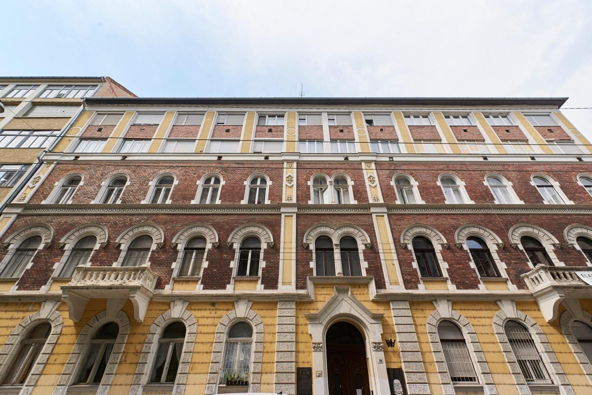 U Home Central Budapest Eksteriør bilde